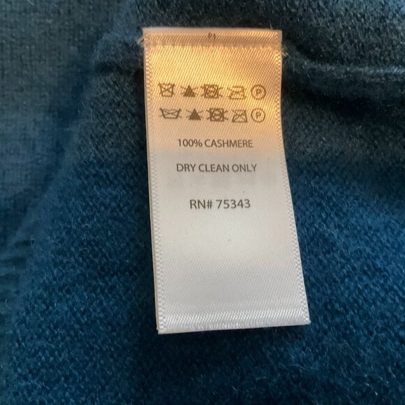 Tahari 100% cashmere sweater beautiful dark blue color - Picture 5 of 6